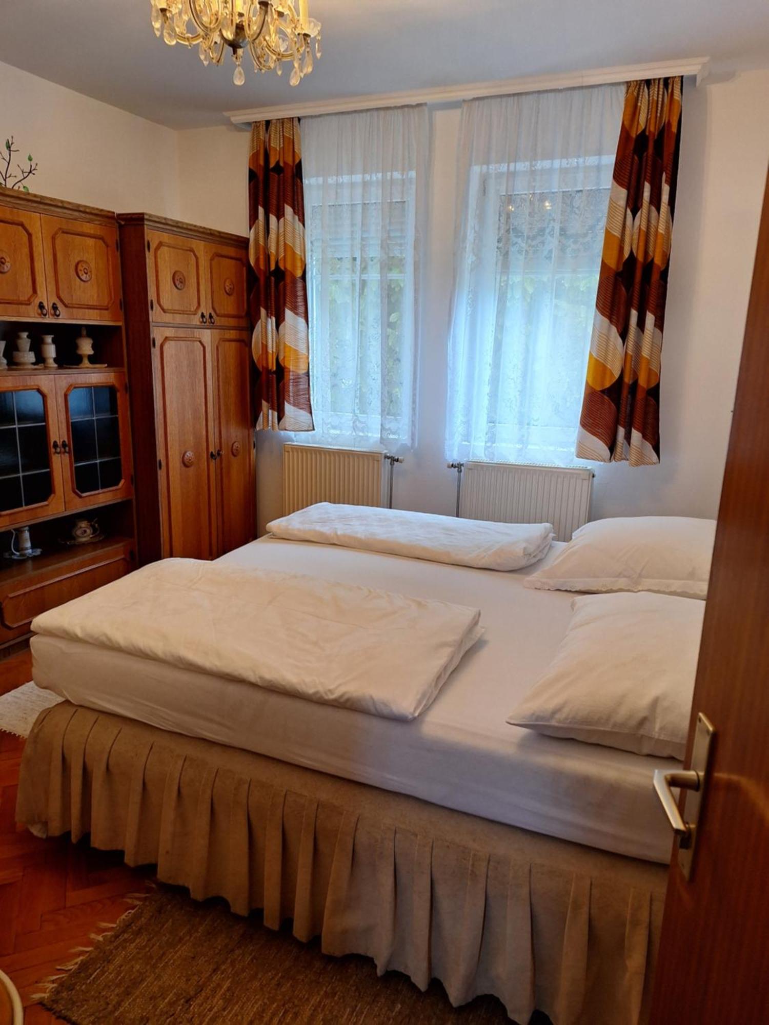 Pension Ovari Bük Екстериор снимка